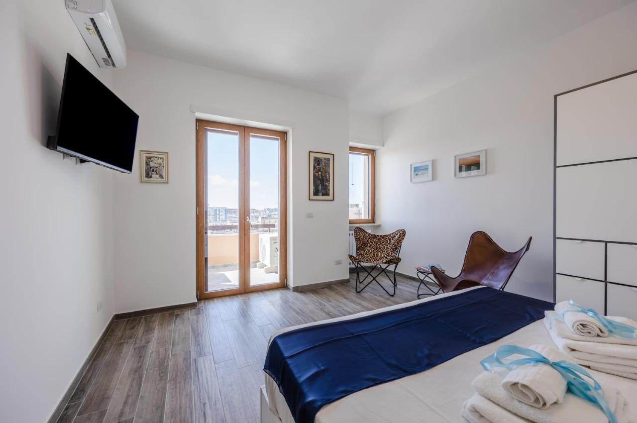 Licia & Tonino Apartments Near The Station Lecce Kültér fotó
