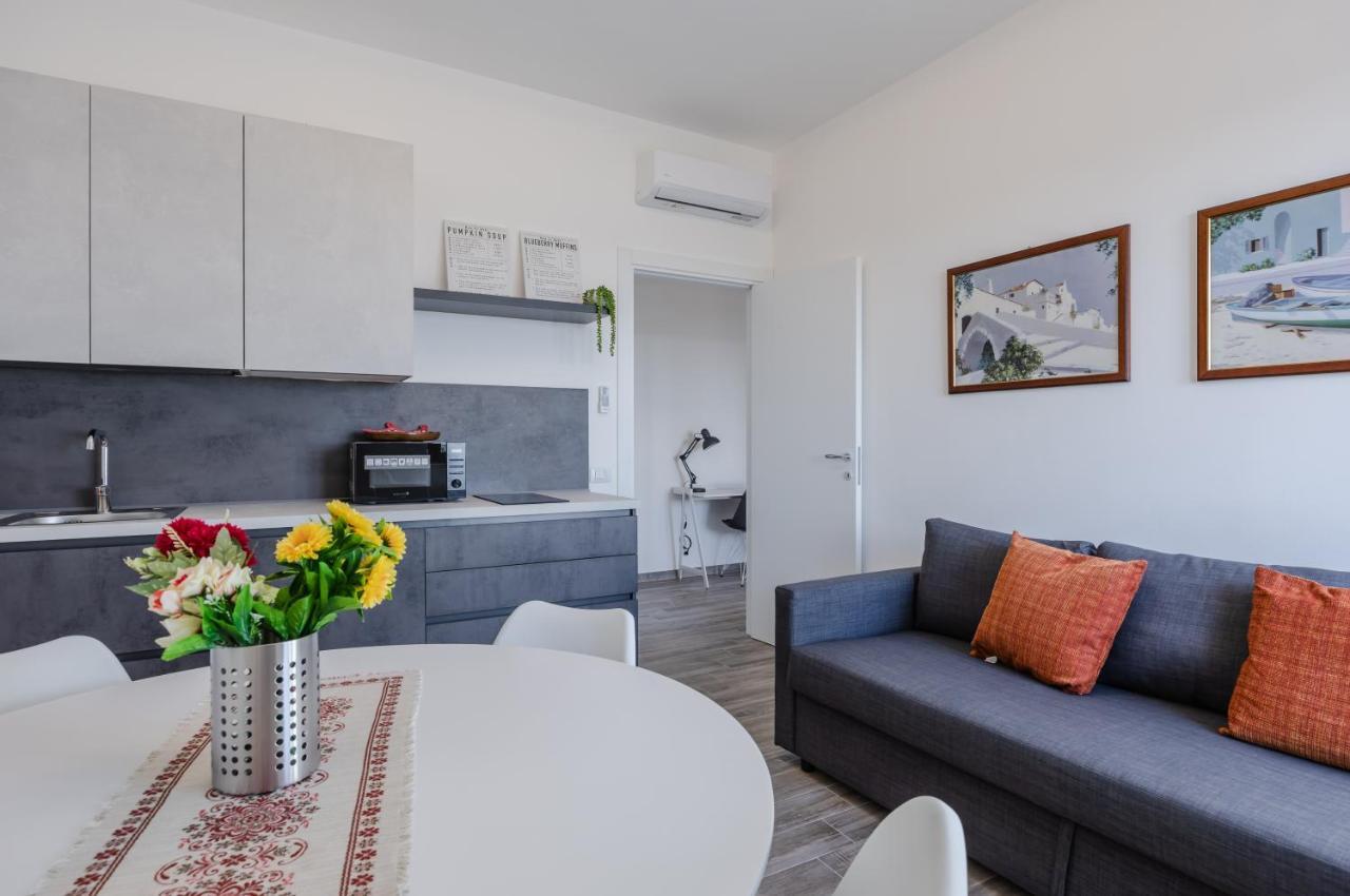 Licia & Tonino Apartments Near The Station Lecce Kültér fotó
